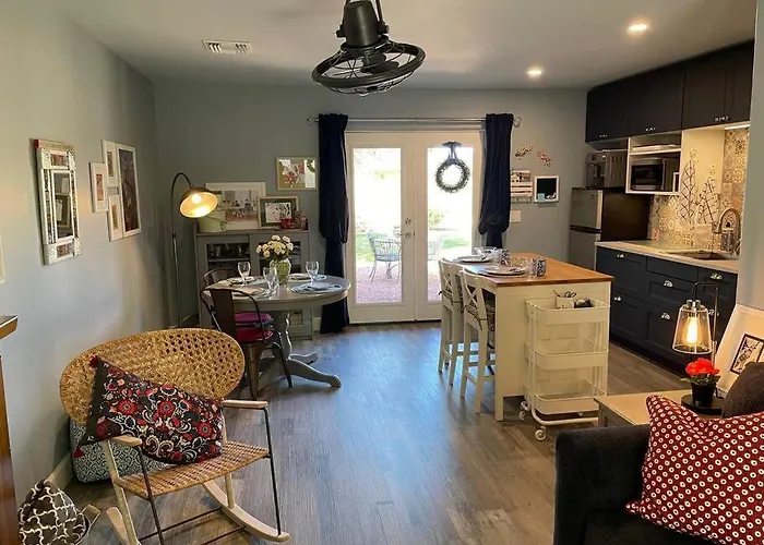 Encanto Cactus Flower Casita * Phoenix
