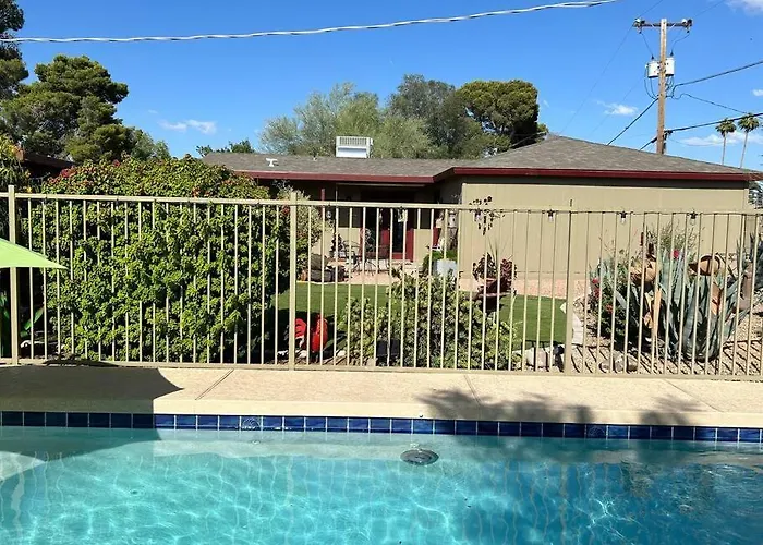 Encanto Cactus Flower Casita Holiday home Phoenix