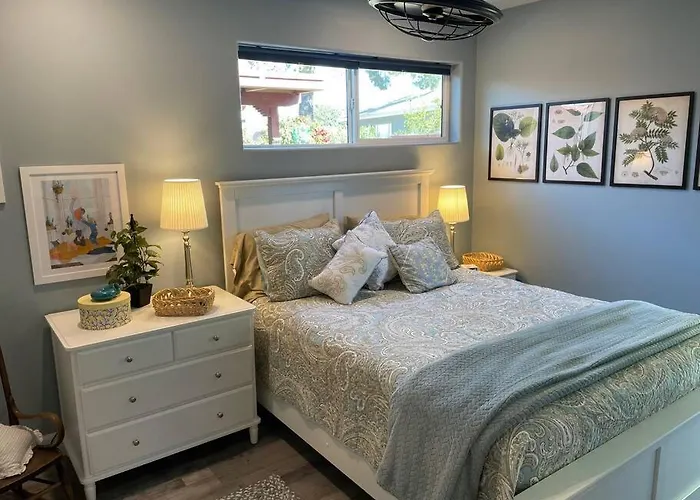 Encanto Cactus Flower Casita Phoenix